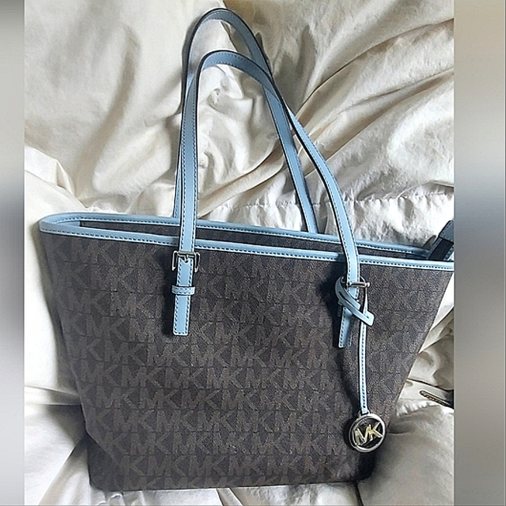 NWT Jet Set Travel  Michael Kors Large  Light Blue/Brown tote bag